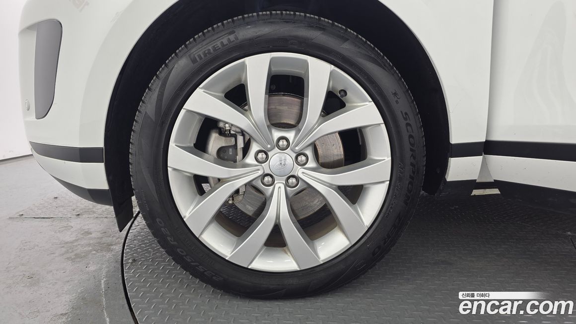 Land Rover Range Rover Evoque 2023