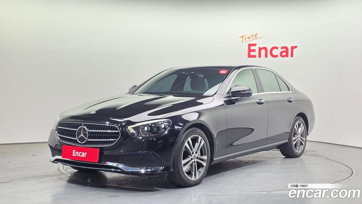 Mercedes-Benz E-Class 2022
