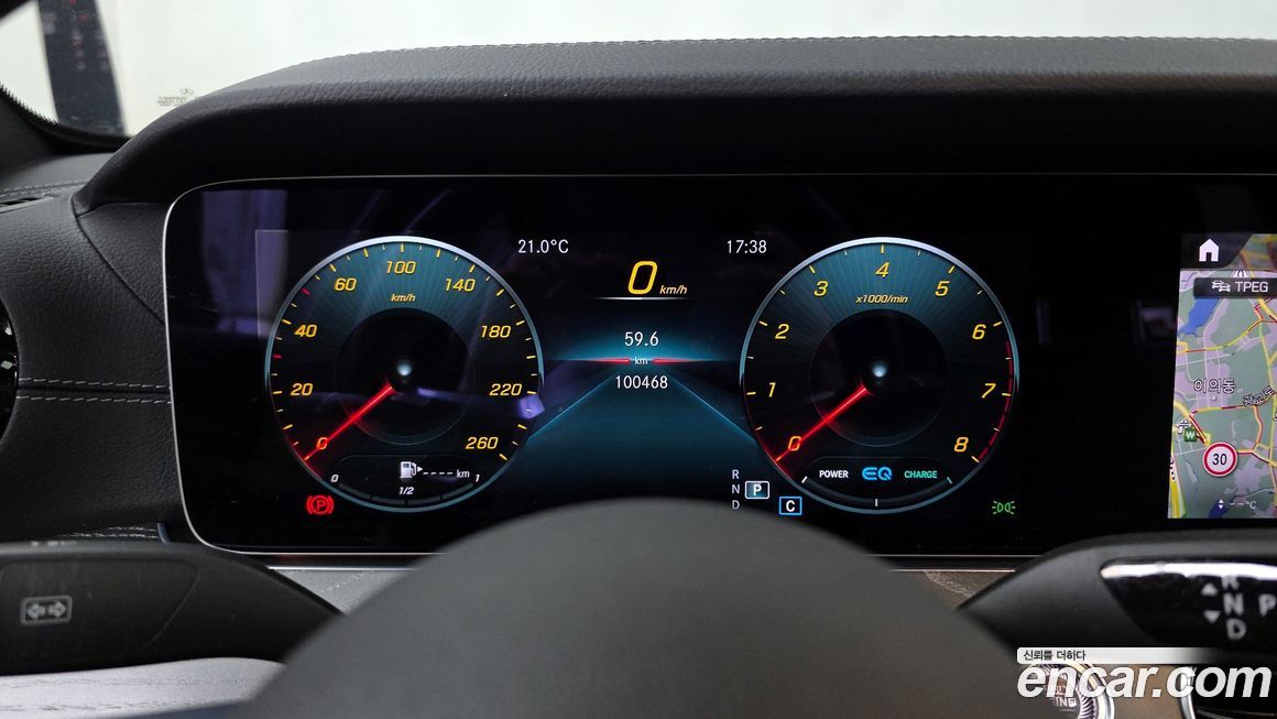 Mercedes-Benz E-Class 2022