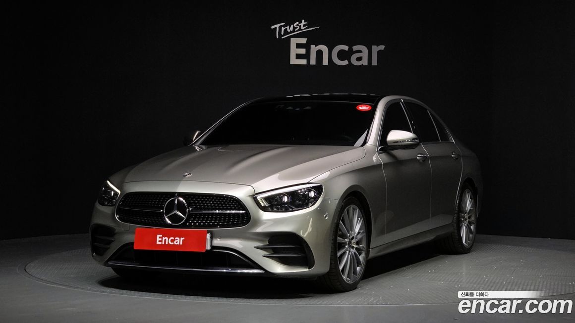 Mercedes-Benz E-Class 2022