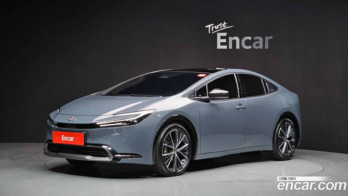 Toyota Prius 2025