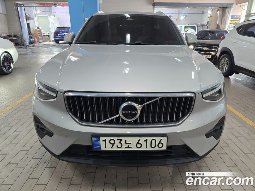 Volvo XC40 2024