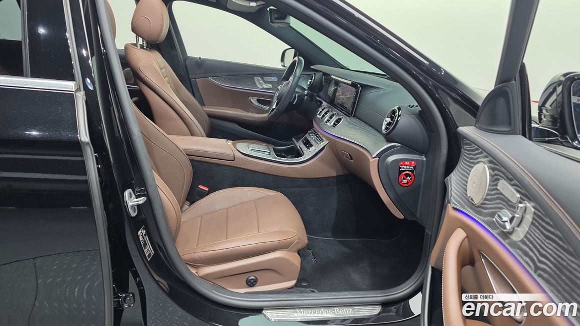 Mercedes-Benz E-Class 2022