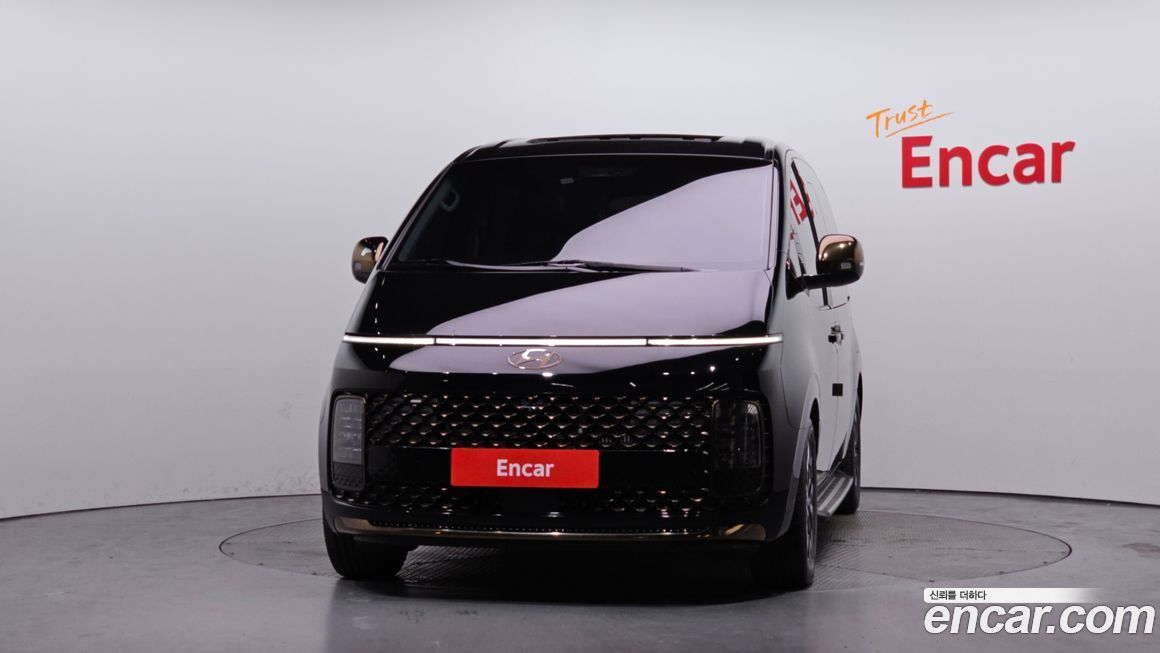 Hyundai Staria 2025