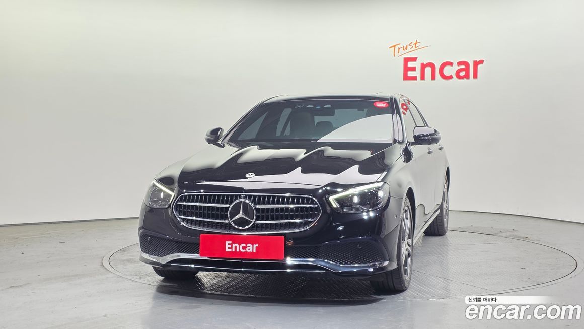 Mercedes-Benz E-Class 2022