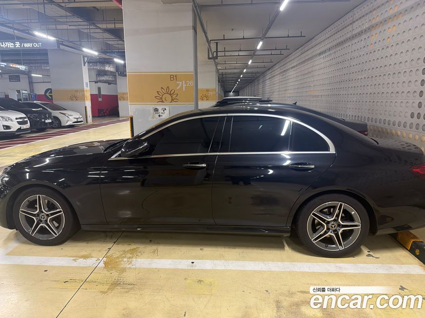 Mercedes-Benz E-Class 2023