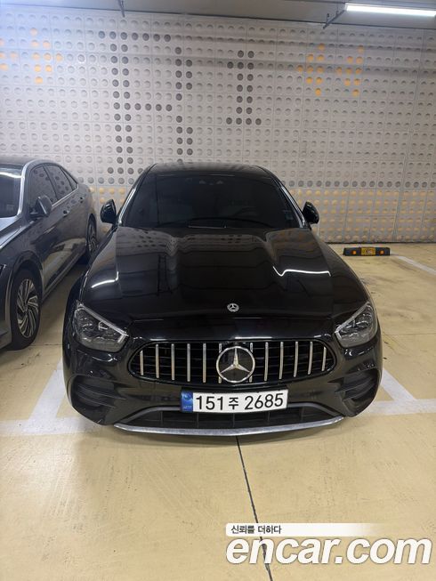 Mercedes-Benz E-Class 2023