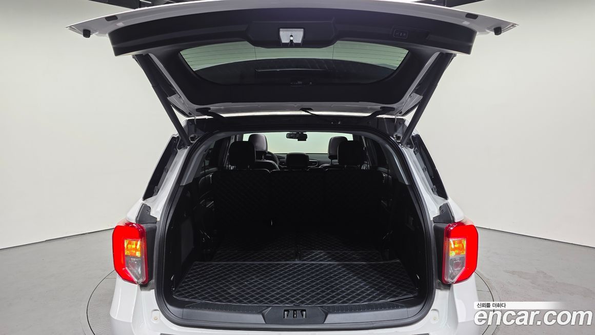 Ford Explorer 2023