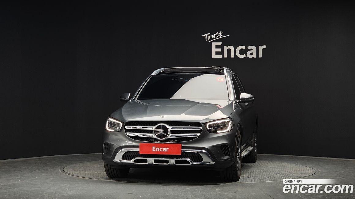 Mercedes-Benz GLC-Class 2021