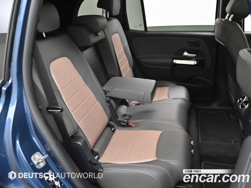 Mercedes-Benz EQB 2023