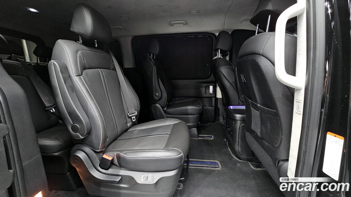 Hyundai Staria 2025
