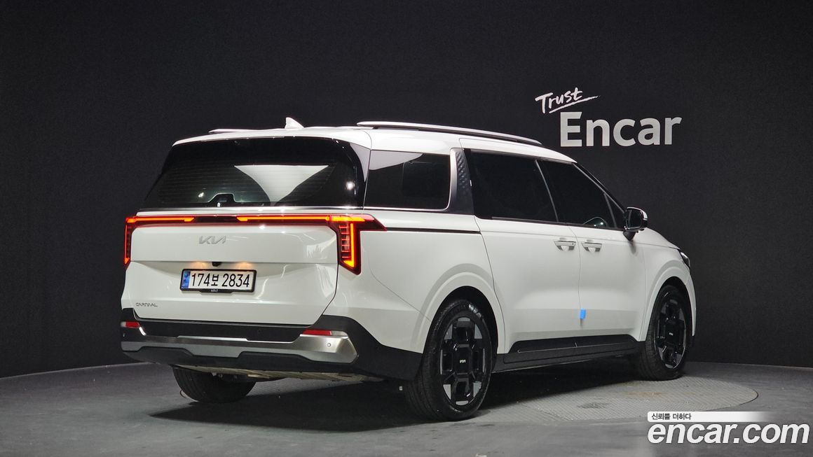 Kia Canival 2024
