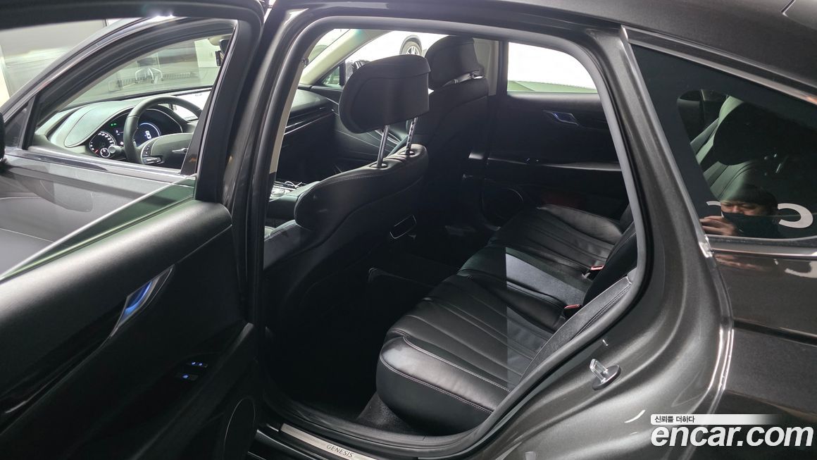 Genesis G80 2023