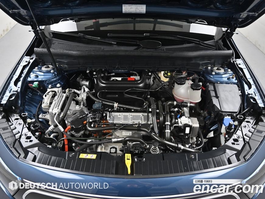 Mercedes-Benz EQB 2023