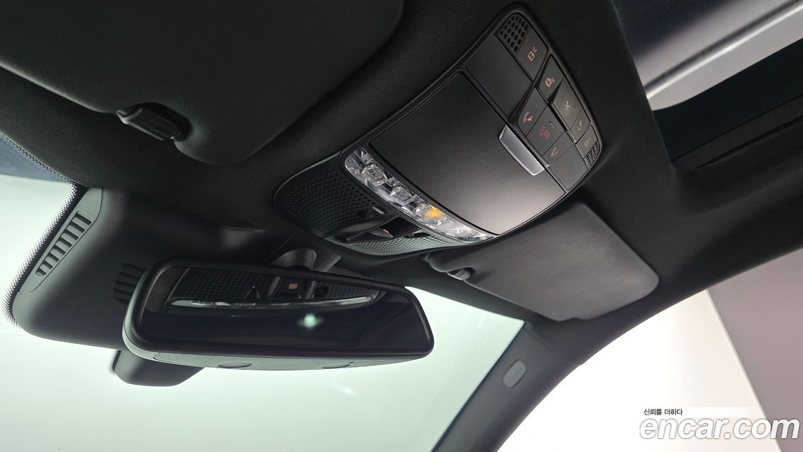 Mercedes-Benz C-Class 2018