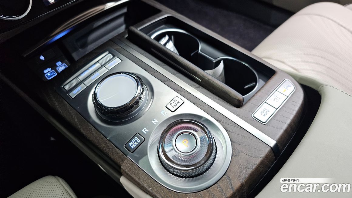 Genesis G80 2023
