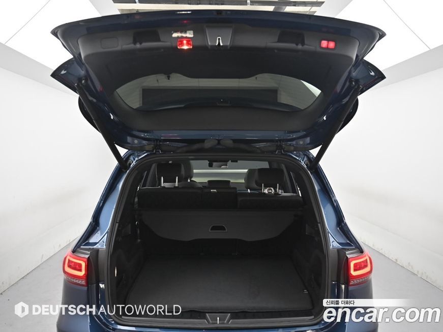 Mercedes-Benz EQB 2023