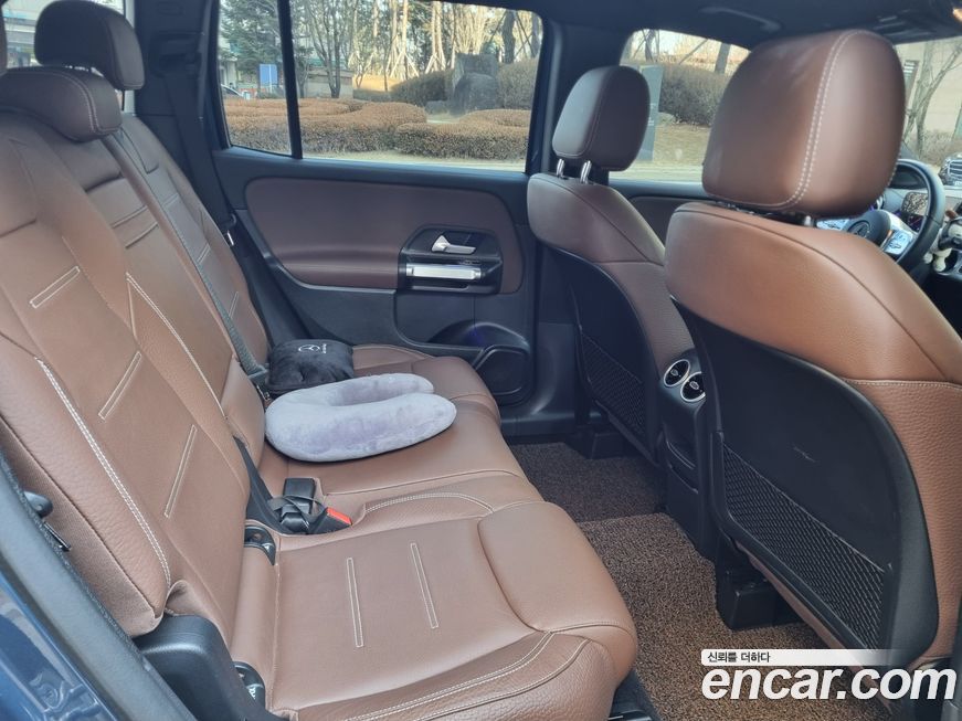 Mercedes-Benz GLB-Class 2023