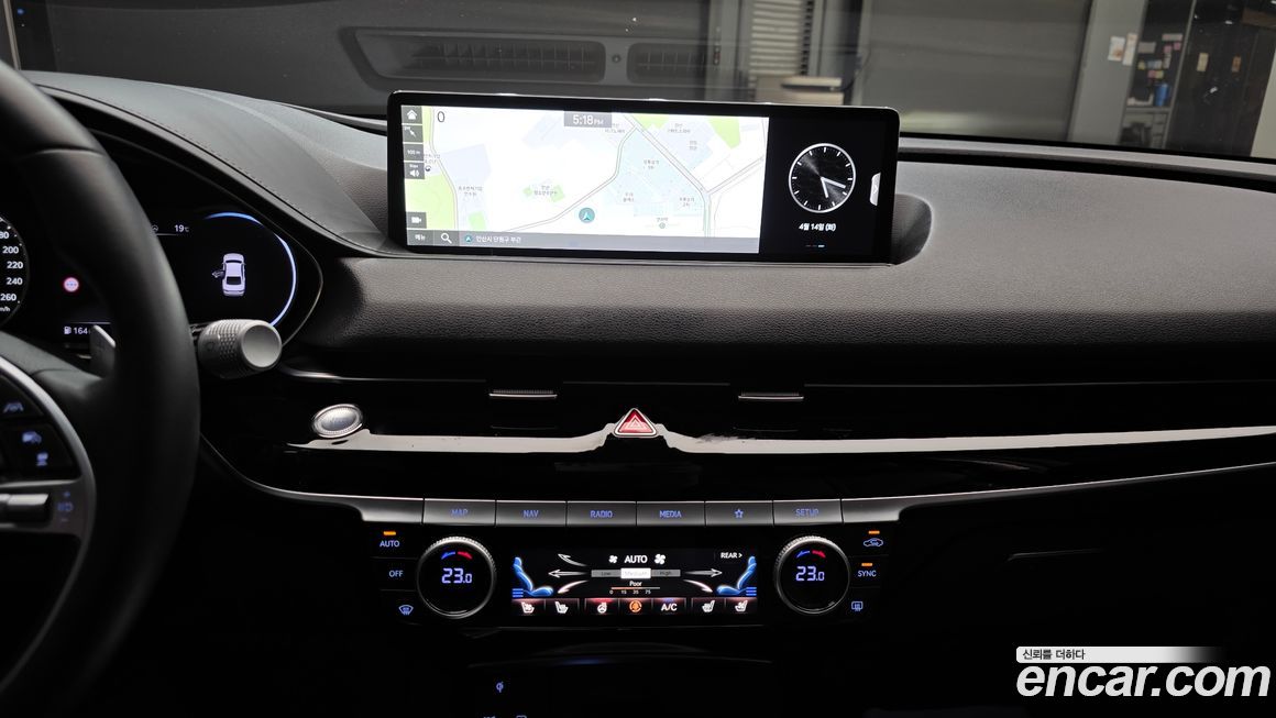 Genesis G80 2023