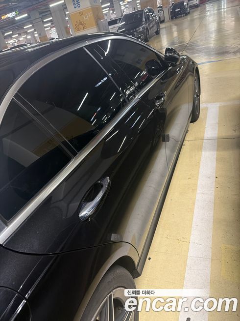 Mercedes-Benz E-Class 2023