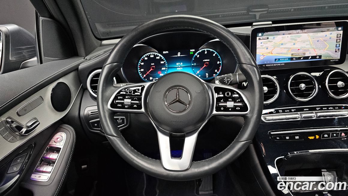 Mercedes-Benz GLC-Class 2021