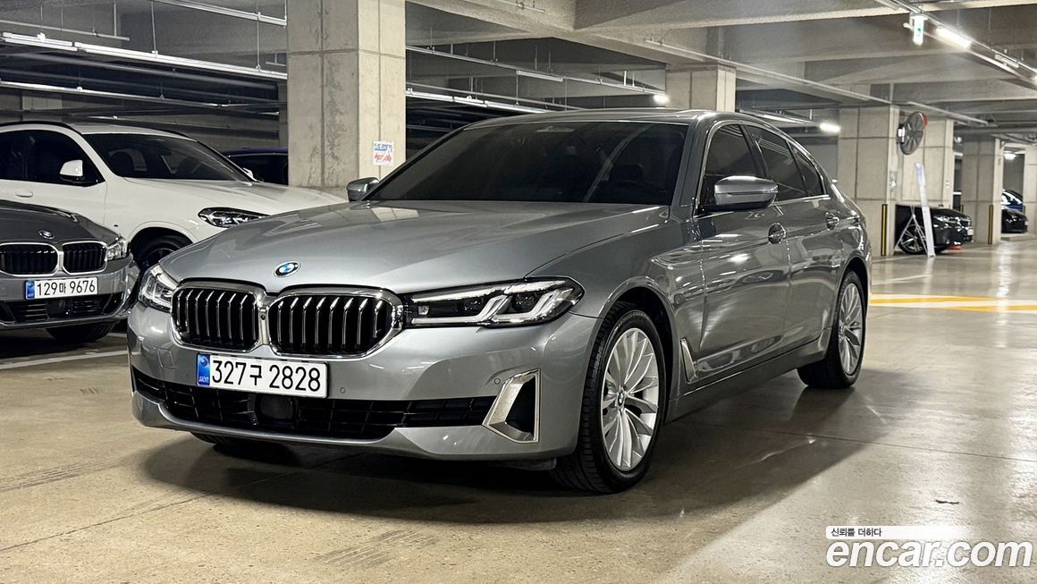 BMW 5-Series 2023