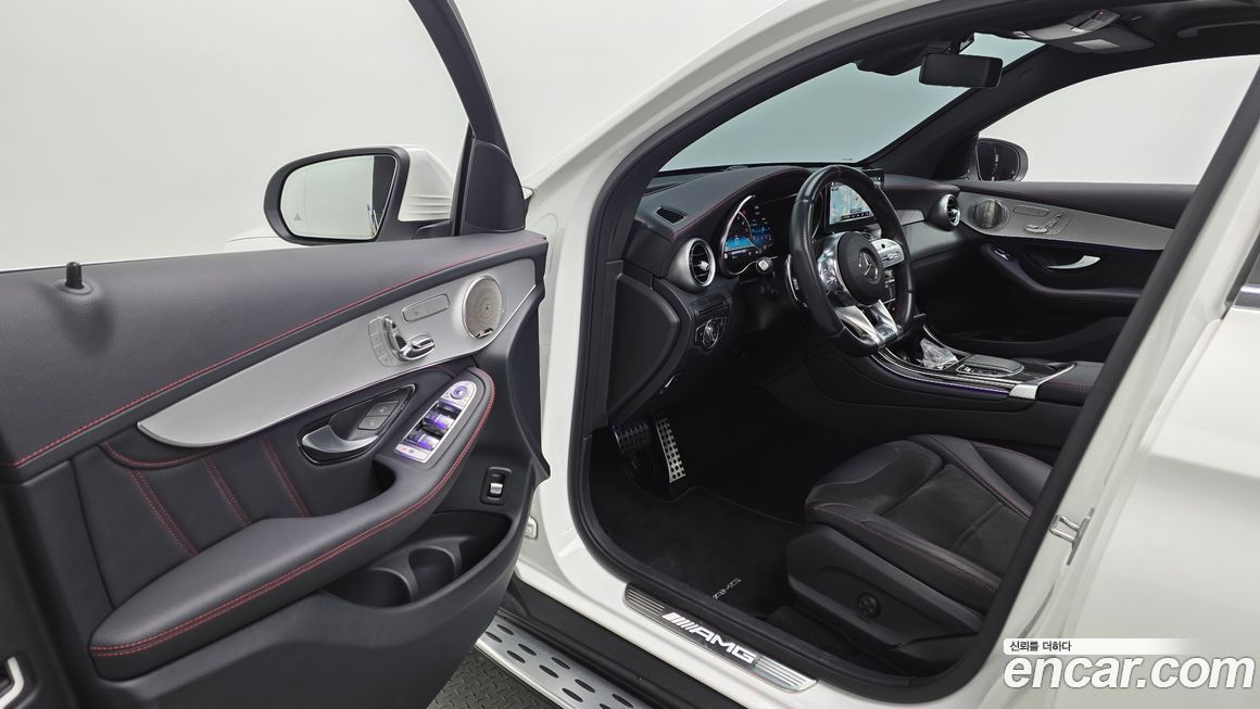 Mercedes-Benz GLC-Class 2021