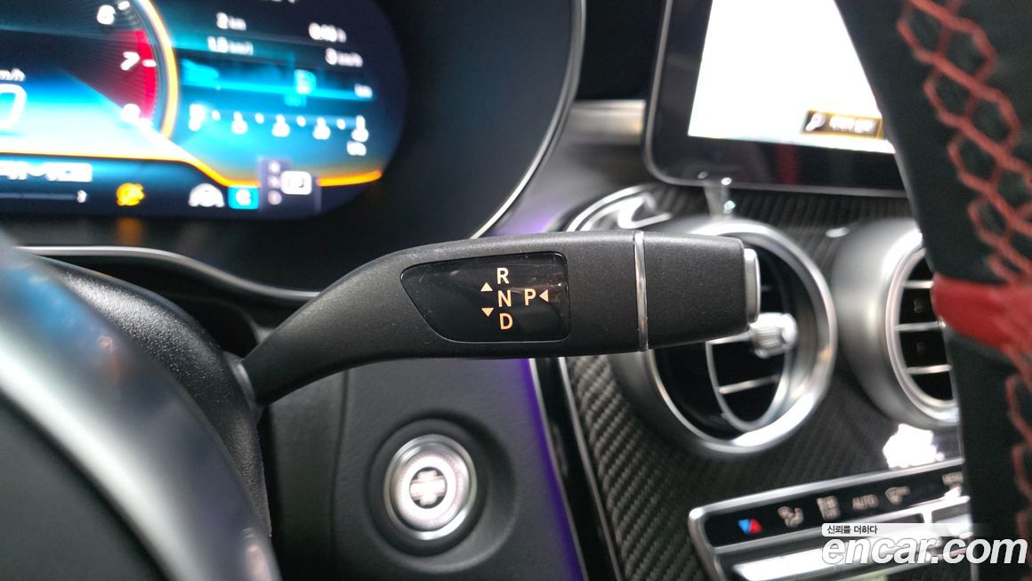 Mercedes-Benz GLC-Class 2021