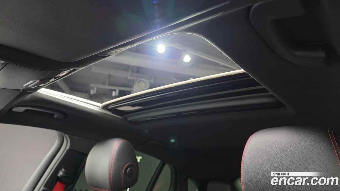 Mercedes-Benz GLC-Class 2021