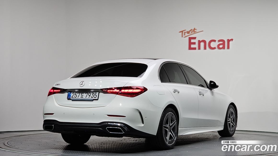 Mercedes-Benz C-Class 2025