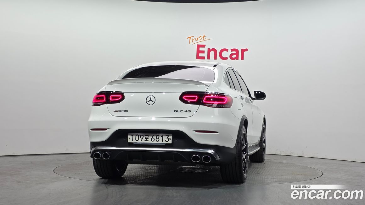 Mercedes-Benz GLC-Class 2021