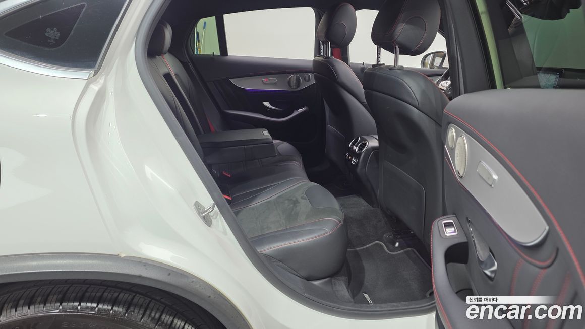 Mercedes-Benz GLC-Class 2021