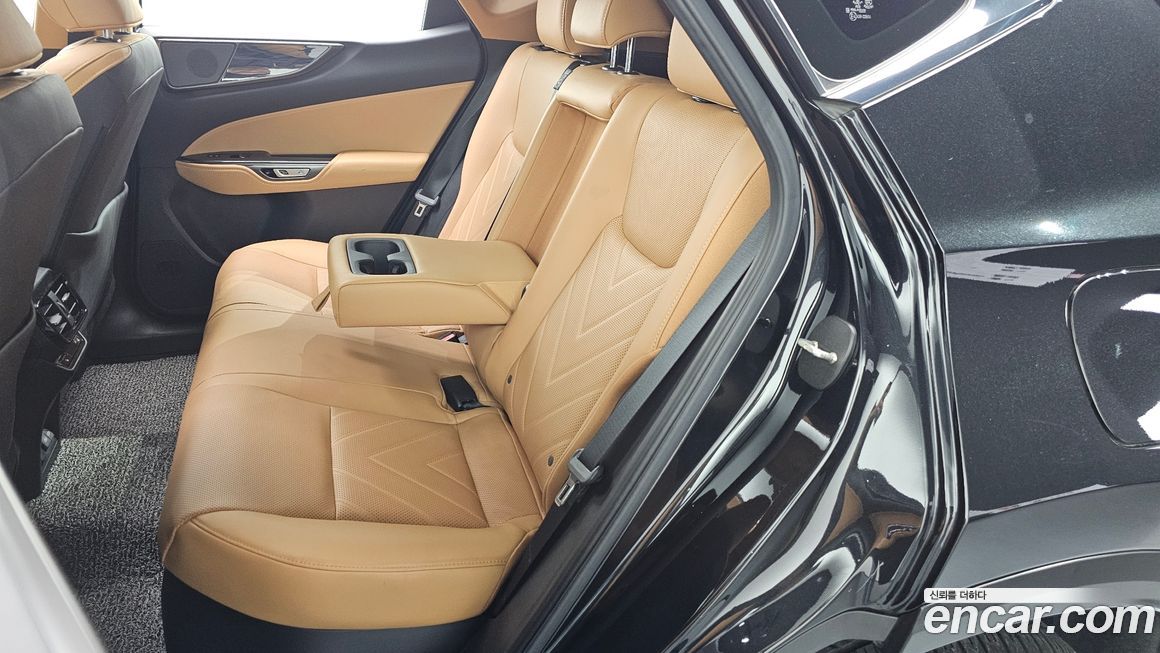 Lexus NX 2023
