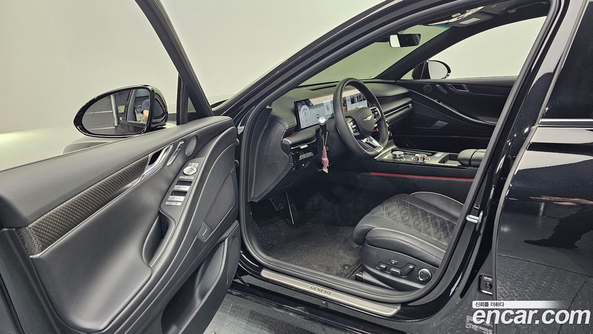 Genesis G80 2025