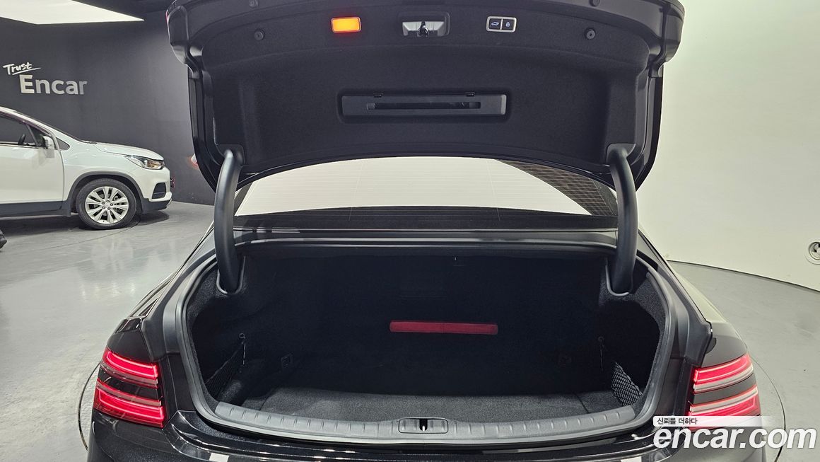 Genesis G80 2025