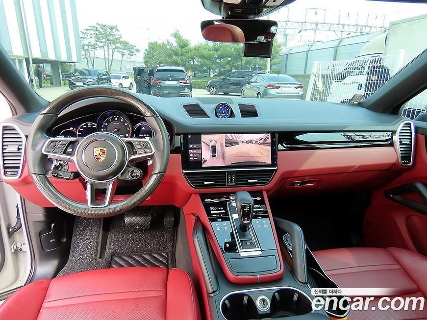 Porsche Cayenne 2021