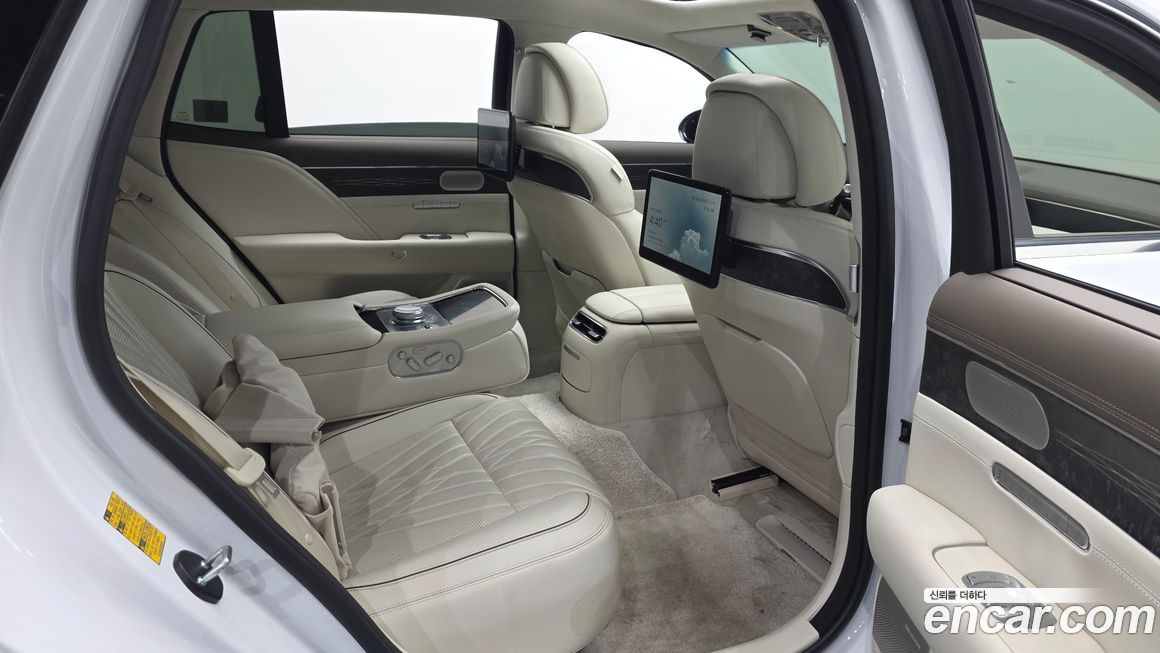 Genesis G90 2022