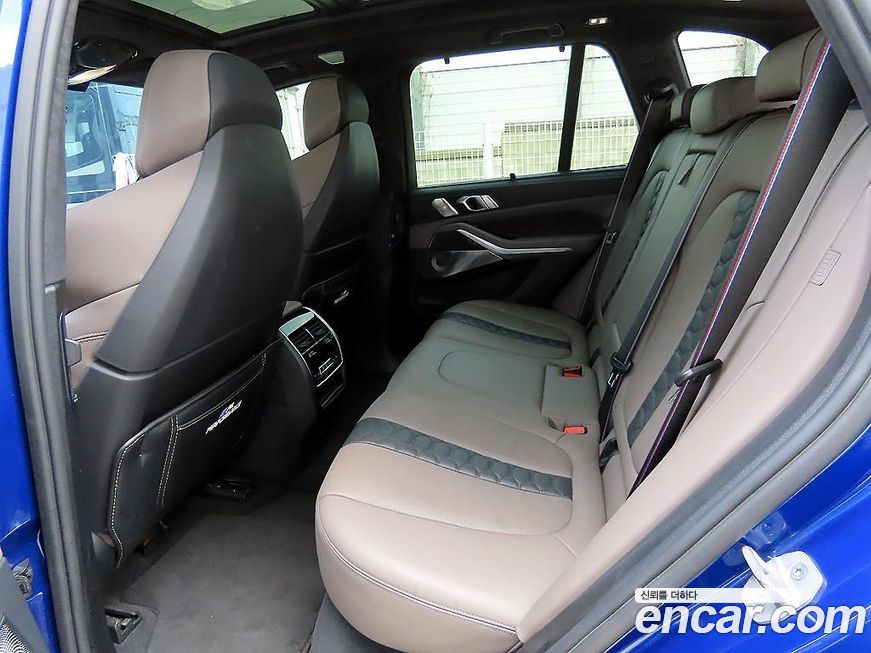BMW X5M 2021