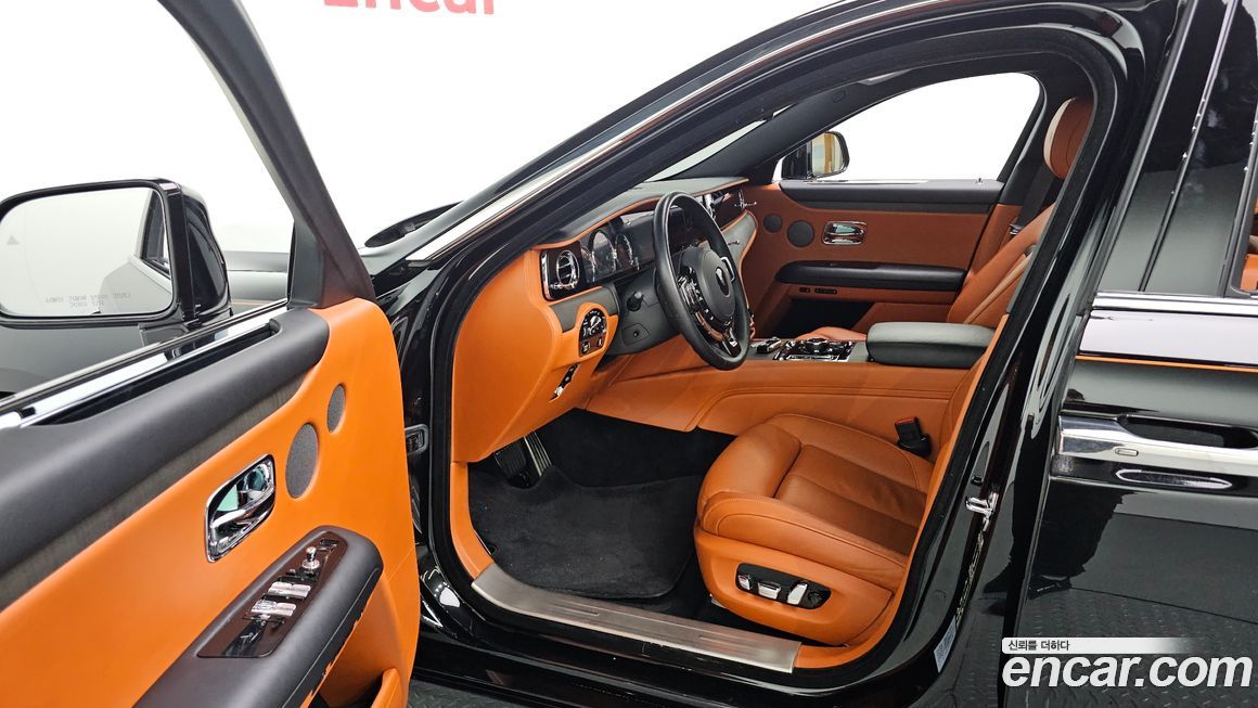 Rolls-Royce Ghost 2023