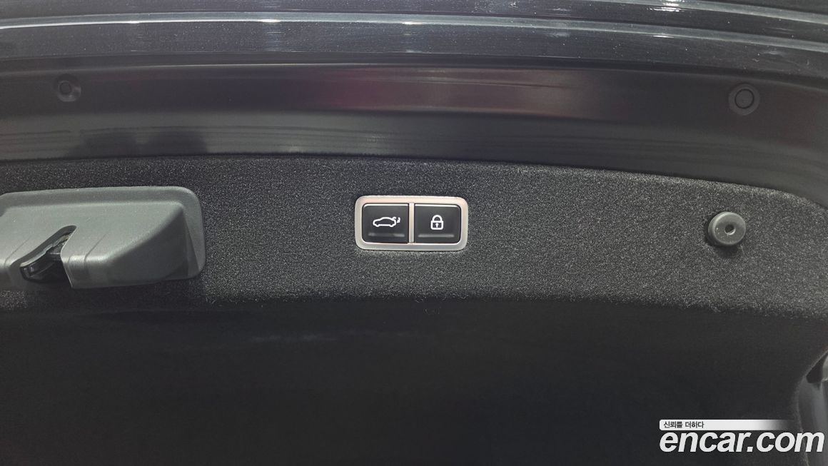 Genesis G90 2023