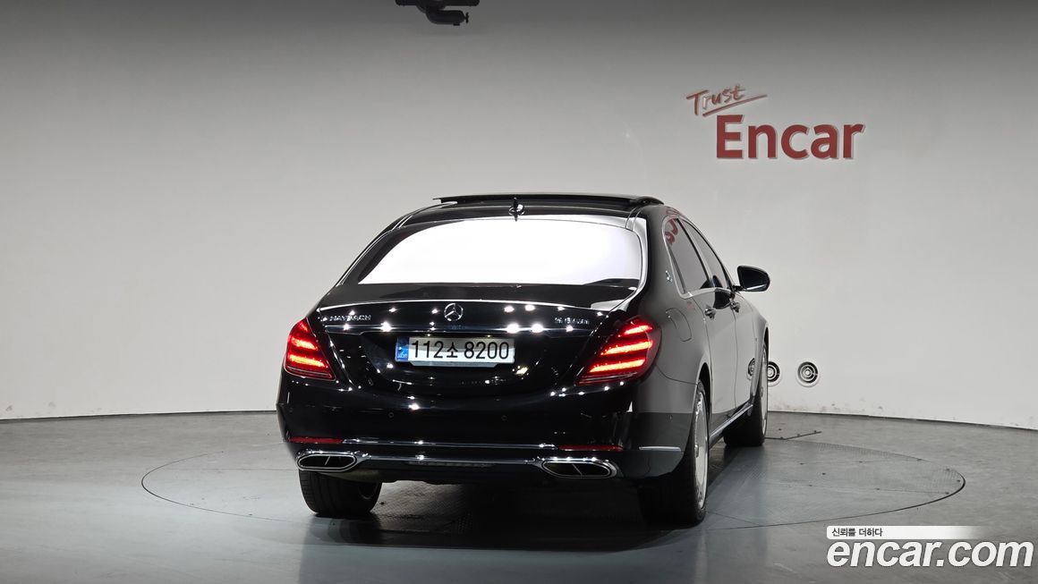 Mercedes-Benz S-Class 2020