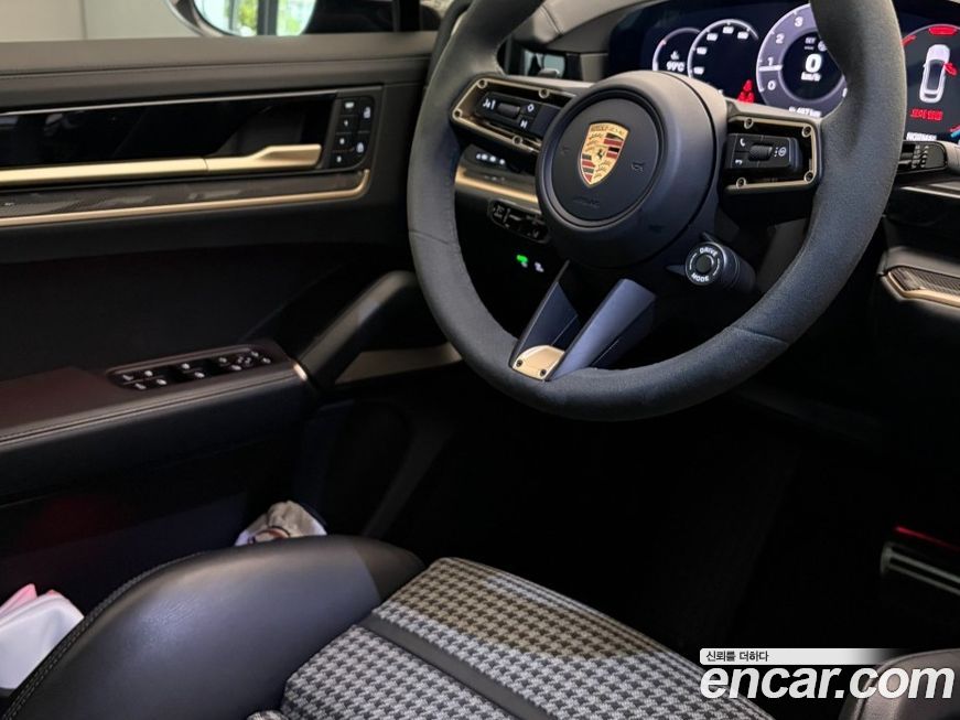 Porsche Cayenne 2025