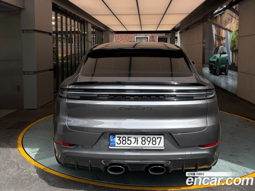 Porsche Cayenne 2025