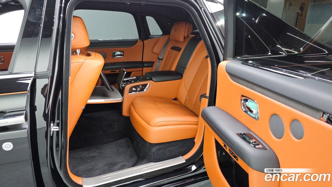 Rolls-Royce Ghost 2023