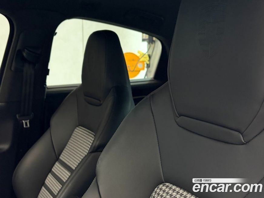 Porsche Cayenne 2025