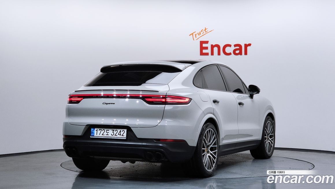 Porsche Cayenne 2022