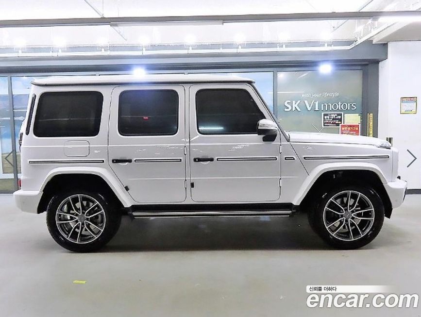 Mercedes-Benz G-Class 2025