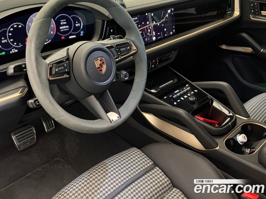 Porsche Cayenne 2025