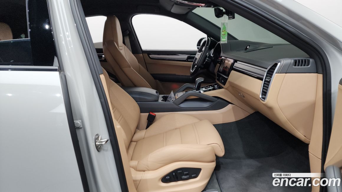 Porsche Cayenne 2022