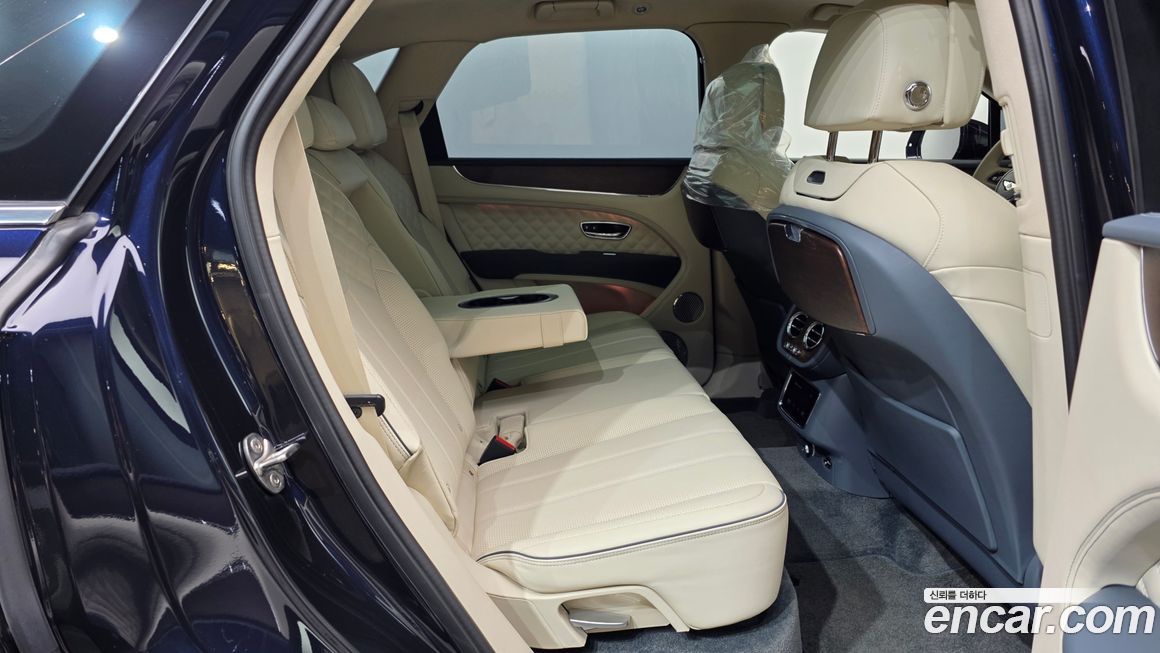 Bentley Bentayga 2023